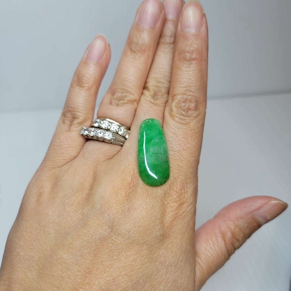 Natural untreated translucent grade A green jade pendant necklace